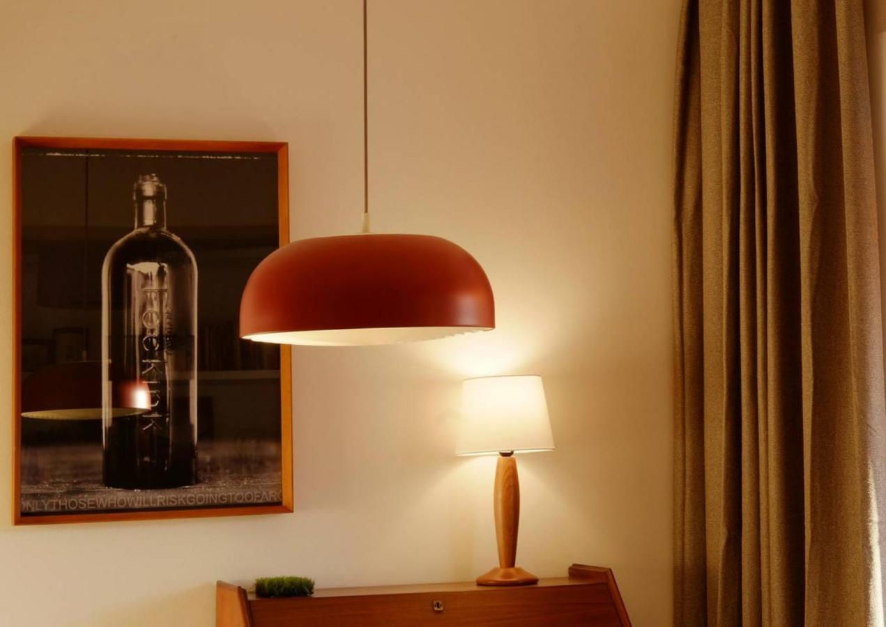 Central 2 Bedroom Apt W/Garden And Pantheon Views Lisboa Kültér fotó
